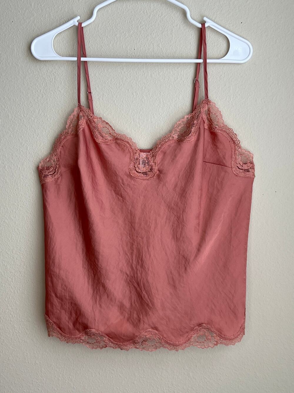 Beloved Body by Victoria's Secret Camisole Tank Large Peach Terracotta Layers
